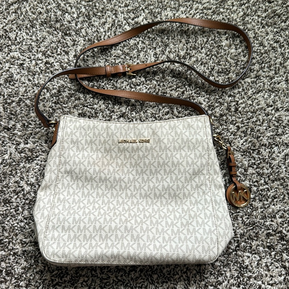 Michael Kors crossbody purse